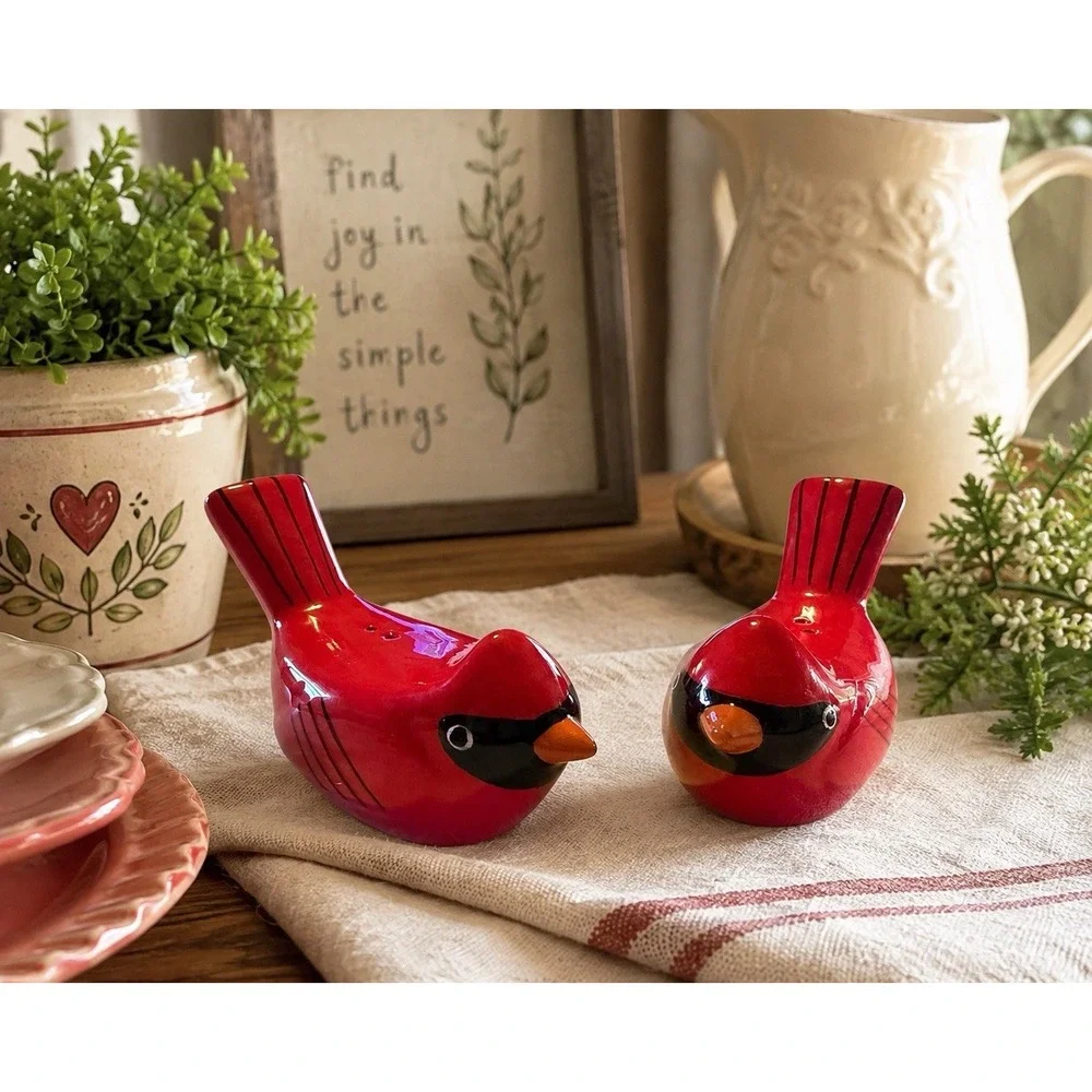 Cardinal Bird Salt & Pepper Shakers Red Ceramic Pair Cottage Farmhouse Decor